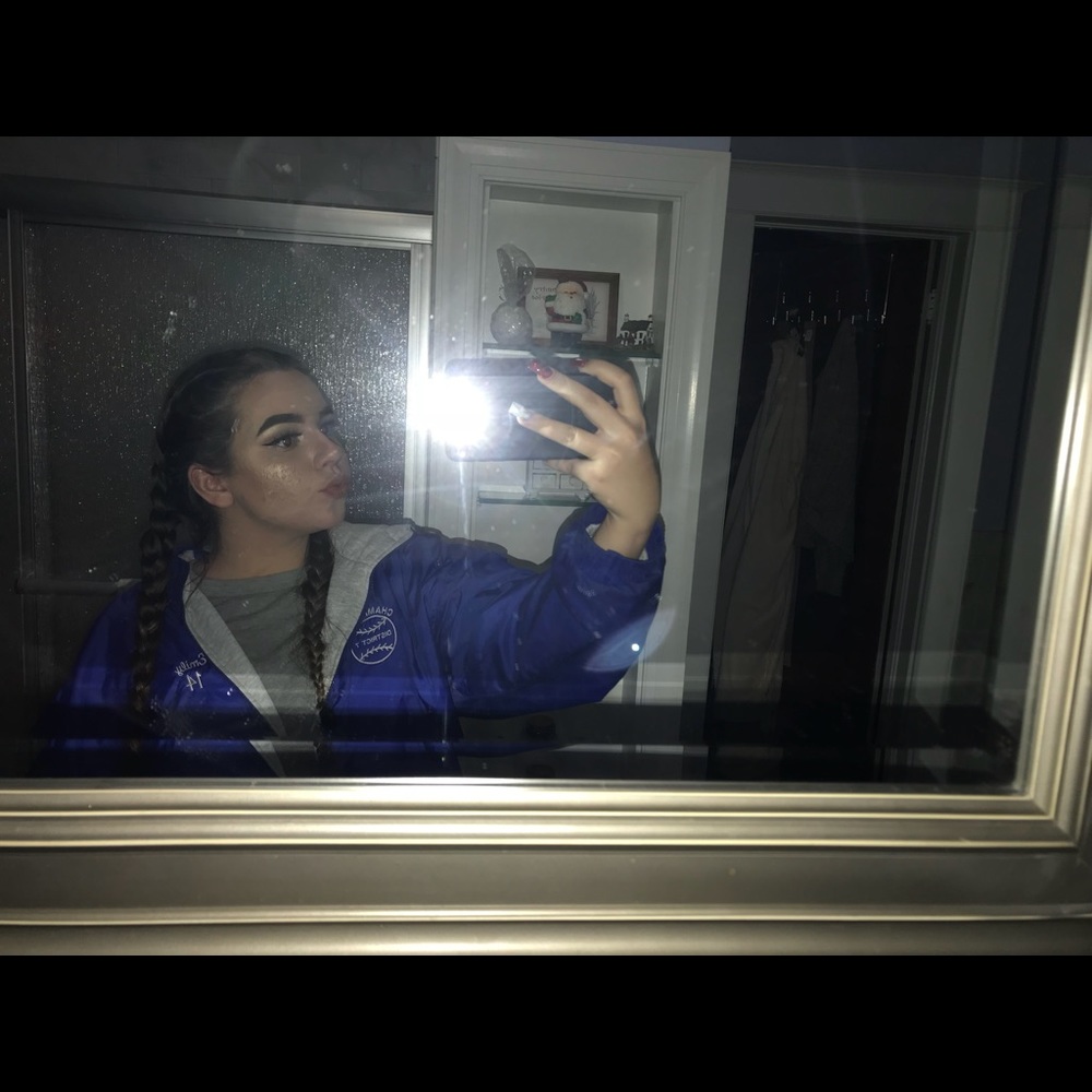 Meet your Posher, Emily